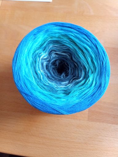 Bobbel in Blautönen